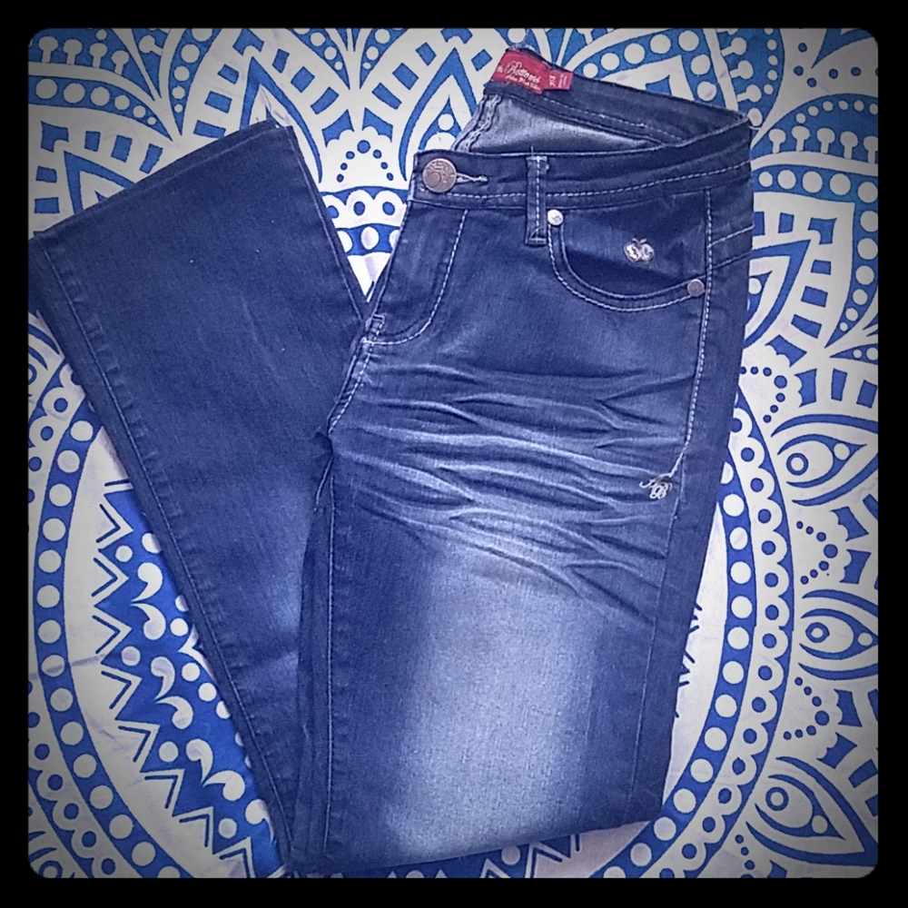 Apple Bottoms Jeans! 7/8 short